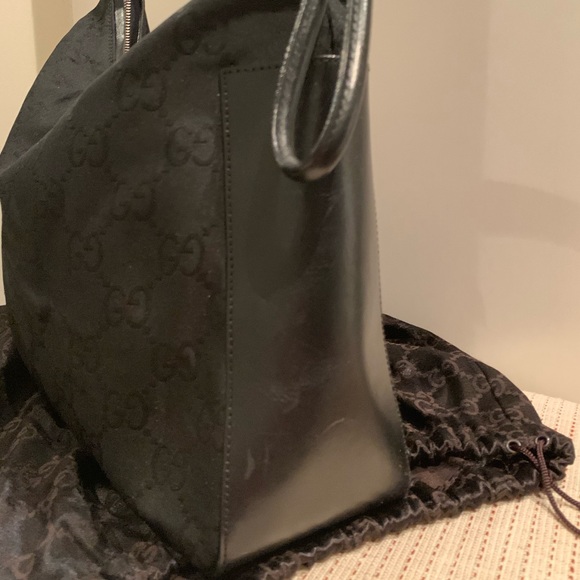 Authentic Gucci Shoulder Bag - Picture 8 of 8